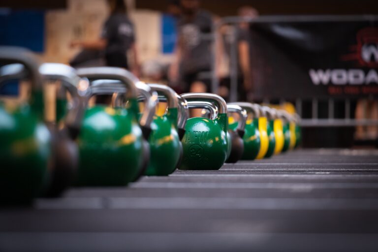 20 Minute Best Beginner Kettlebell Workout Try This Simple Workout in the house or Anywhere!