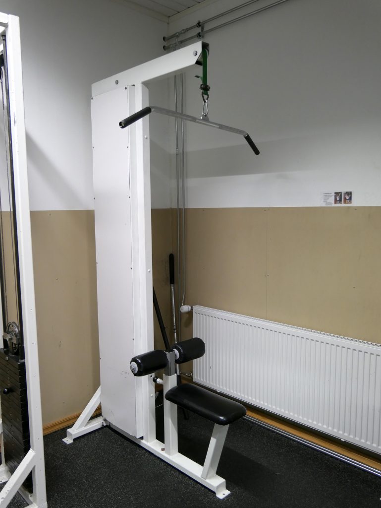 How To Use The Lat Pulldown Machine as well as Strengthen Your Back